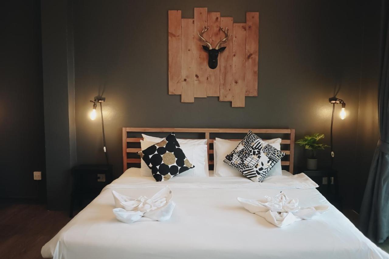 ธีระ เฮ้าท์ Hotel Karon ภายนอก รูปภาพ