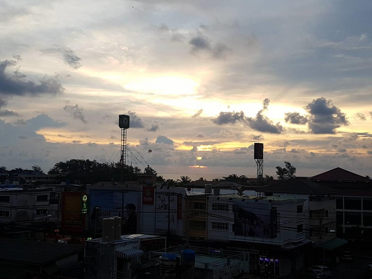 ธีระ เฮ้าท์ Hotel Karon ภายนอก รูปภาพ